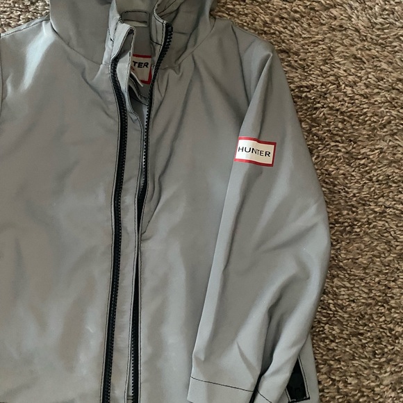 Hunter reflective rain Jacket with Hood - Picture 3 of 4